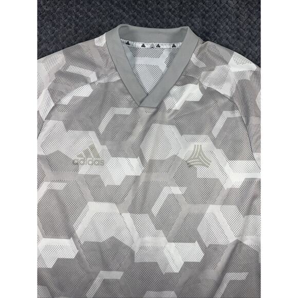 ADIDAS Men's Grey Tech Graphic Camo Soccer Jersey Size Medium FP7914 - Picture 1 of 9